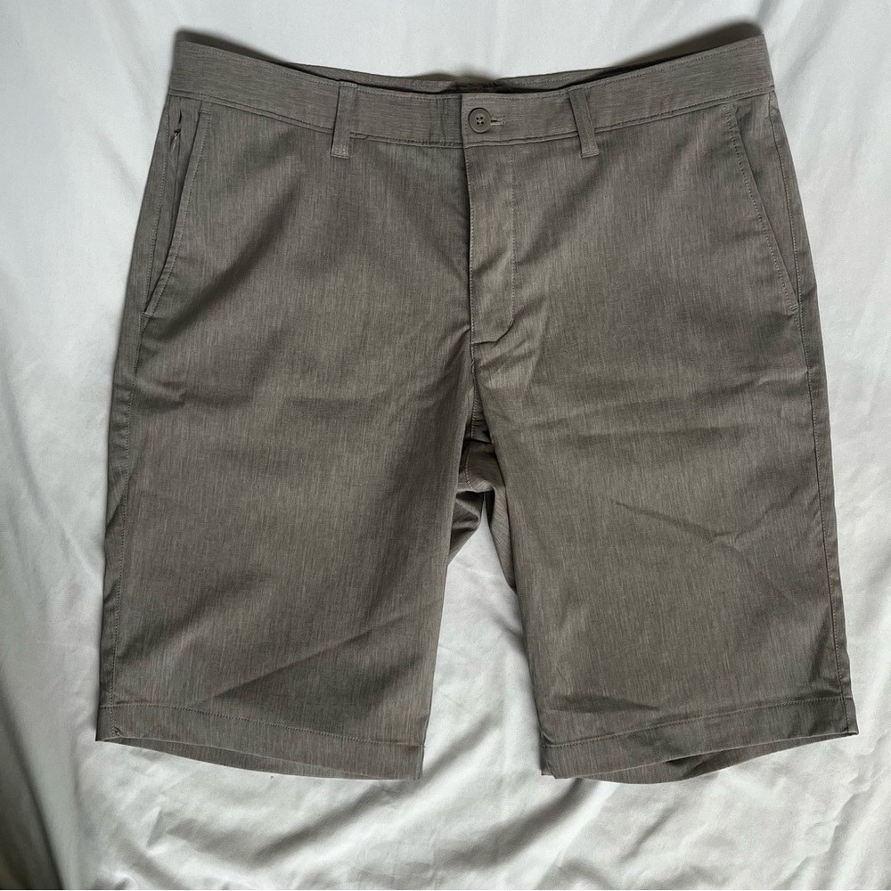 Rye Men's Tan Flat Front Shorts Sz 35 11.5 inseam EUC